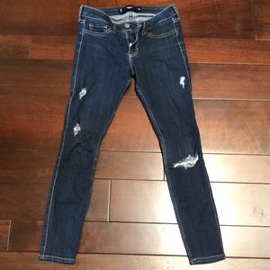 Hollister crop super stretch jegging, size 3